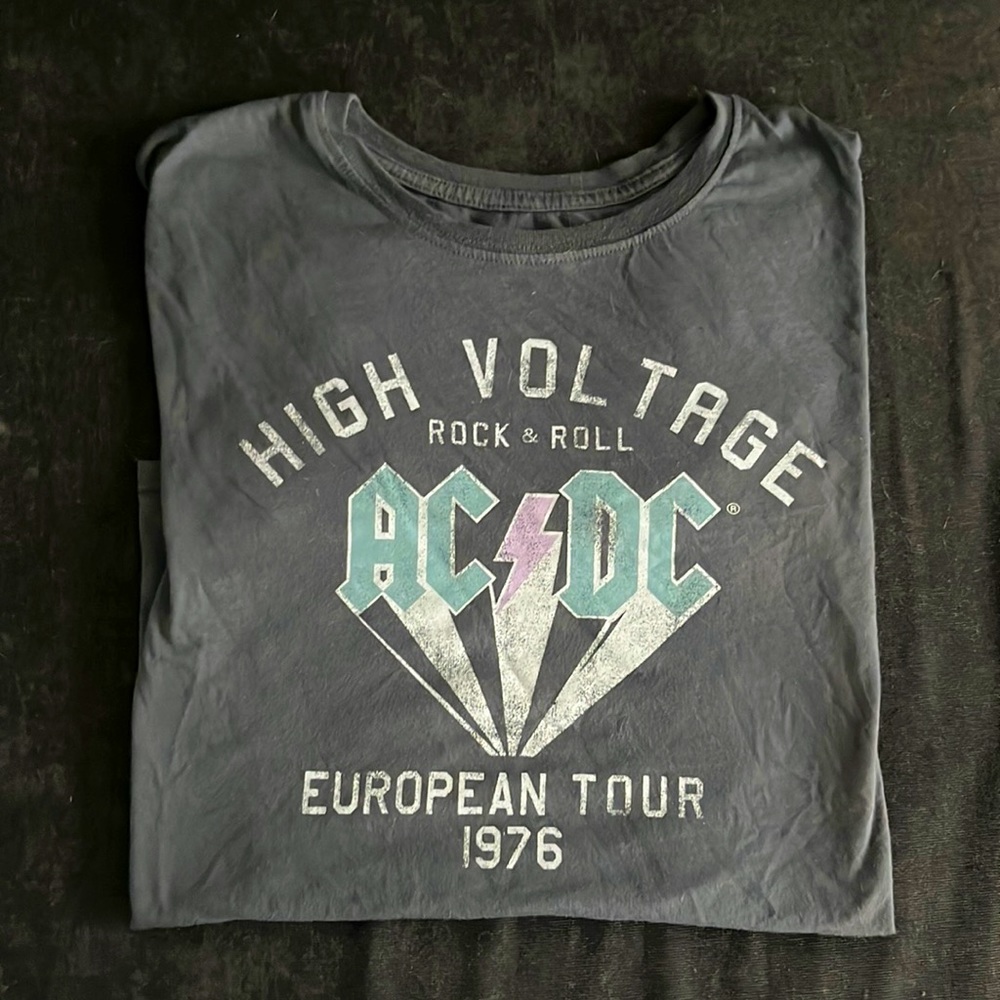 Cute AC/DC top. Light and comfortable. Very lightly worn.